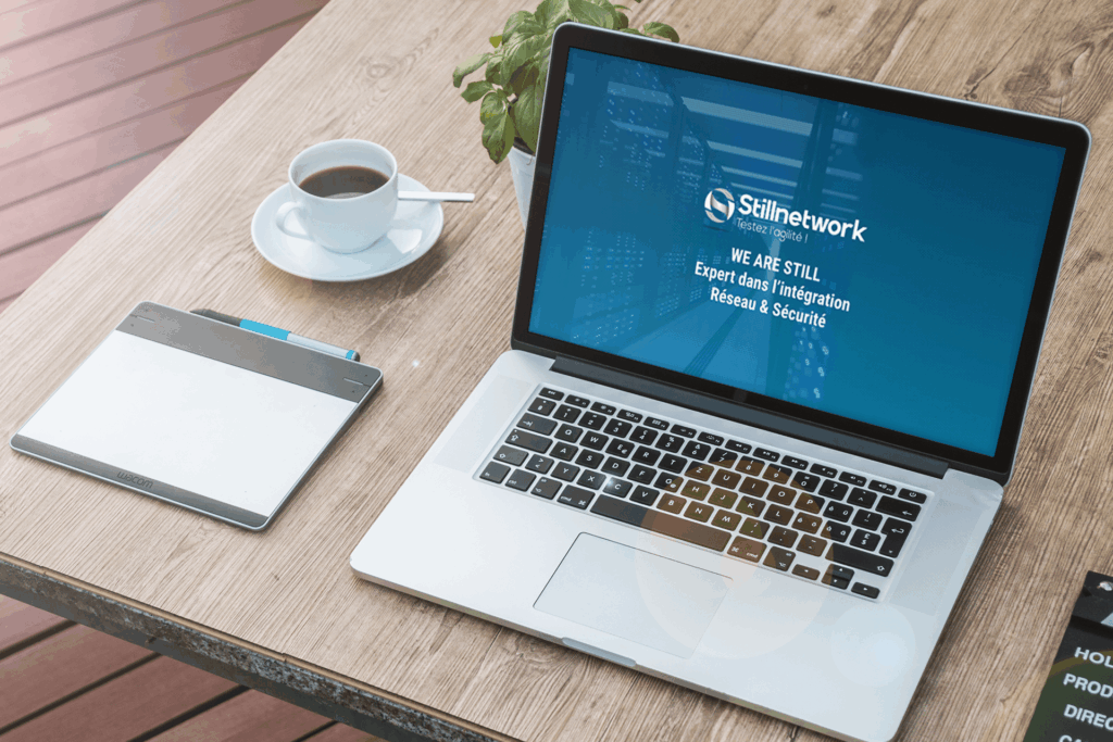 Production de contenus vidéo courts type snack content pour valoriser l’entreprise et ses offres sur LinkedIn.